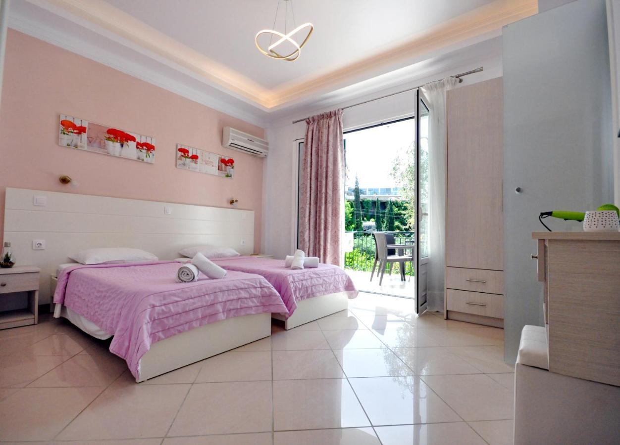 Dolphin Apartments Палеокастрица Екстериор снимка